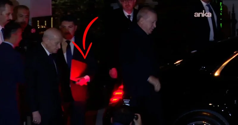 Gizemli kırmızı dosya Erdoğan Bahçeli zirvesine damga vurdu