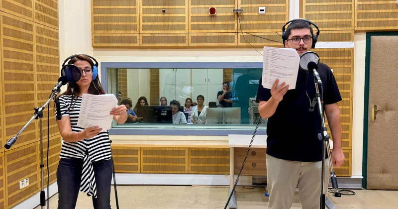 Diksiyon, seslendirme ve dublaj eğitimi bir arada TRT Akademi de