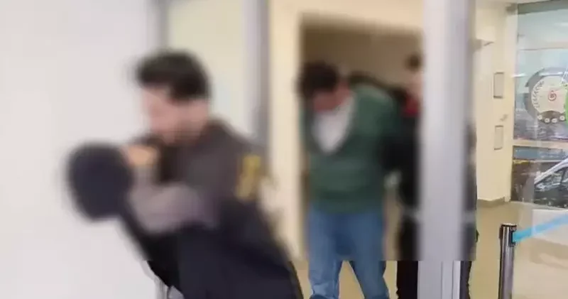 Şişli’de trafikte yol verme kavgasında 2 kişiyi bıçaklayan şüpheli tutuklandı