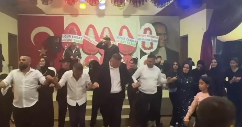 Türkiye 20 şehidine ağlarken belediye başkanı halaya durdu