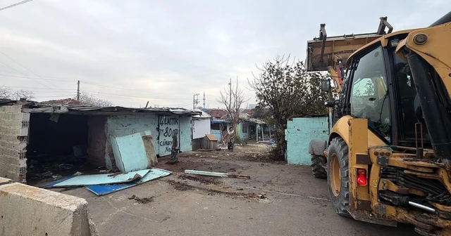 Narkotik olaylarıyla anılan Kore Mahallesi nde 70 metruk bina yıkıldı Tekirdağ Haberleri