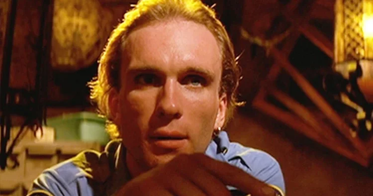 Sinema dünyasından acı haber geldi: Tam da yeni filmine hazırlanıyordu: Mavi gözlü kötü adam hayata veda etti