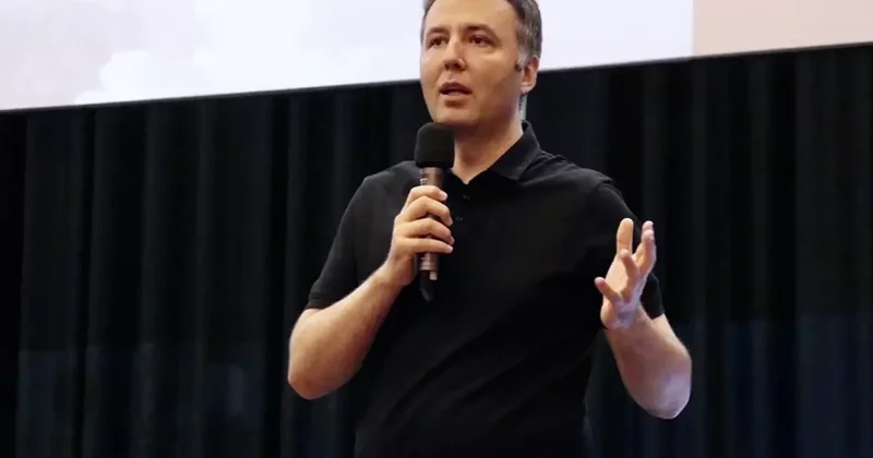 Kadın spikerden Mehmet Akif Ersoy hakkında şoke eden sözler! Üçlü ilişki ve kokain iddiası