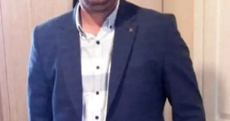 Otomobiliyle yön levhasına çapan muhtar öldü