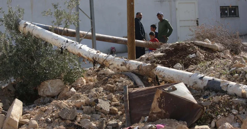 Katil İsrail, işgal altındaki Batı Şeria da bir haftada 1608 zeytin ağacını kökünden söktü