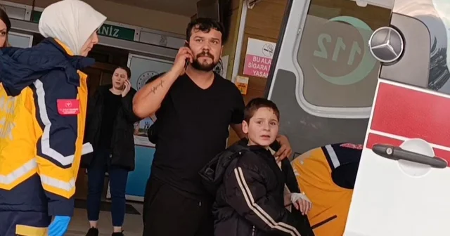 Bursa da nacakla oynayan çocuğun parmağı kopma noktasına geldi Bursa Haberleri