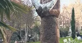 FUNDA KARAYEL Paris’in yeni sembolü Cem Sağbil’in iki eseri