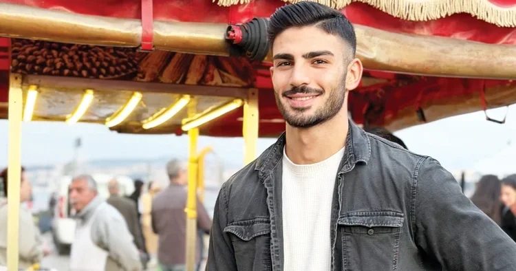 ‘Burası bir dizi seti mi, manken misin sen diye soruyorlar’