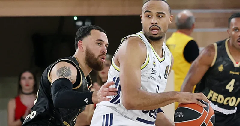 Fenerbahçe Beko 17 sayı geriden gelerek kazanmayı bildi!