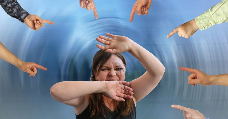 Zihin kontrolünün en sinsi hali: Gaslighting belirtileri ve başa çıkma yolları