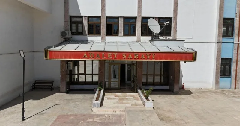 Tunceli de erkek şüpheli S.K., eşini darbettiği gerekçesiyle çıkarıldığı mahkemede tutuklandı