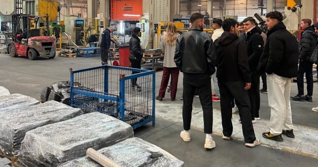 Meslek lisesi öğrencileri üretim süreçlerini yerinde öğreniyor Eskişehir Haberleri