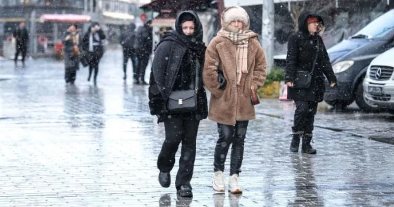 Hava durumu İstanbul: 5 kent için kar alarmı! 4 bölgede yağış var SON DAKİKA HABER Son dakika haberleri