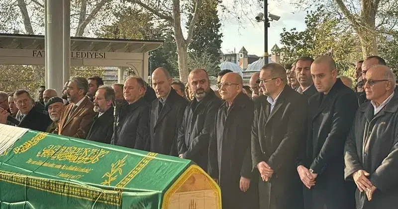 Merkez Bankası Başkanı Karahan ın annesi son yolculuğuna uğurlandı