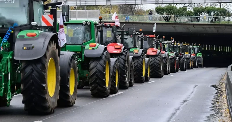 Fransa da çiftçilerin eylemi ülkenin güneyinde yayılıyor