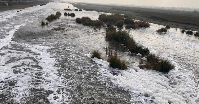 Dicle Nehri nden köpük akıyor Diyarbakır Haberleri