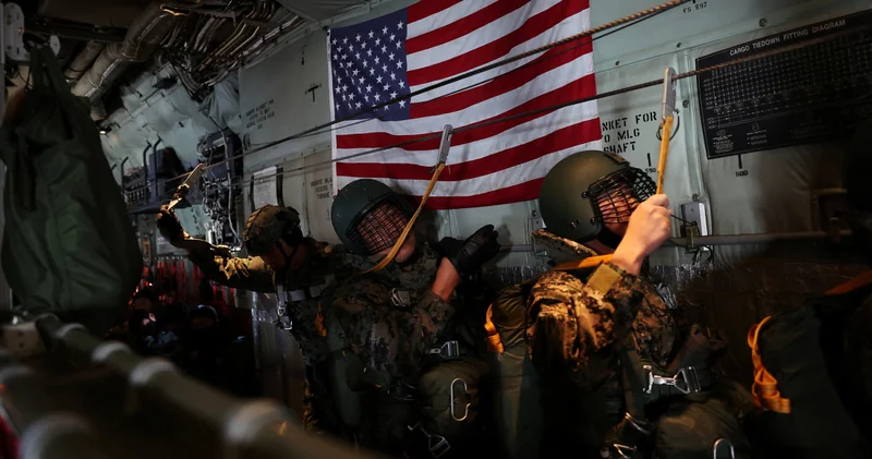 Hint Okyanusu nda gizli operasyon: ABD, Çin’den İran’a giden askeri sevkiyatı durdurdu Dış Haberler