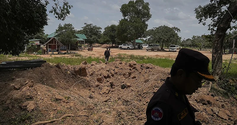 Trump ın ateşkes açıklamasına rağmen Tayland Kamboçya çatışması alevlendi