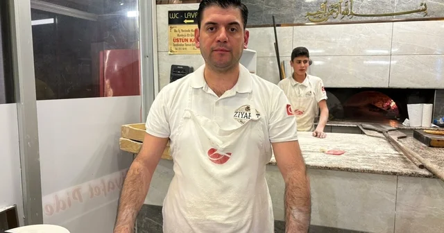 Aydınlı pideci, müşterisini kalp masajıyla hayata bağladığı anlar kamerada Aydın Haberleri