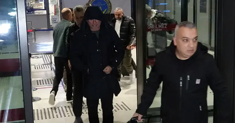 Beşiktaş kafilesi dev maç için Trabzon a geldi Fanatik Spor Haberleri Video