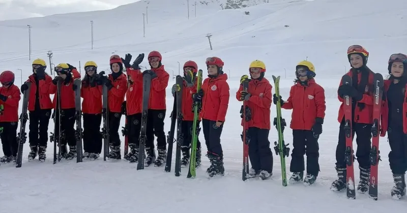 Hakkari de karlar üzerinde ilk adımlar