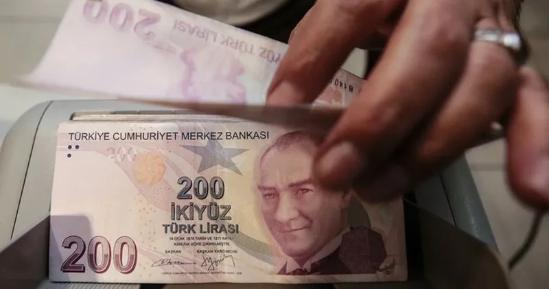 Mevduat faizi aşağı, kredi faizi yukarı...