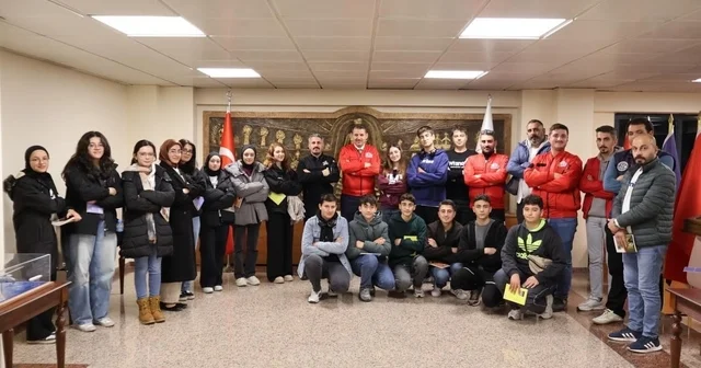 Bakan Yardımcısı Ayhan, Bayburtlu gençleri bakanlıkta ağırladı Bayburt Haberleri