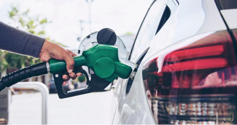 MOTORİNE İNDİRİM GELDİ, TABELA DEĞİŞTİ! Motorine ne kadar indirim geldi, litre fiyatı kaç TL oldu? 13 Aralık 2025 LPG, benzin ve motorin fiyatları