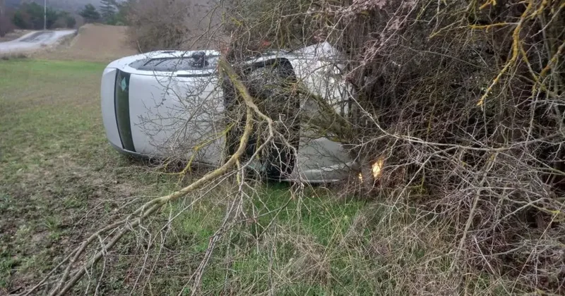 Bolu’da takla atan otomobil metrelerce sürüklendi