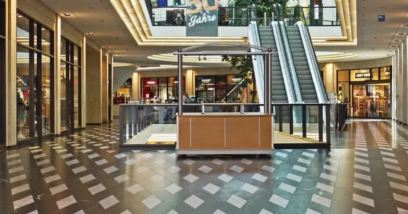 Lüks mağazacılık devi iflas bayrağını çekti