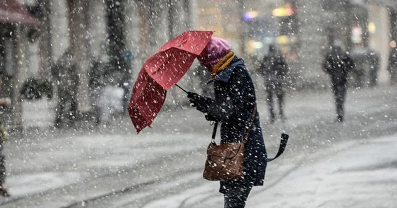 AKOM uyardı: Haftasonu İstanbul a yine kar geliyor Sözcü Gazetesi