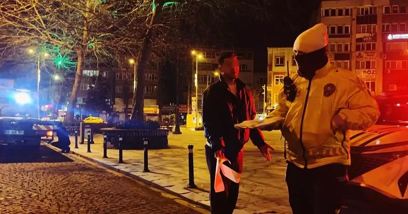 Alkollü sürücü polise dakikalarca dil döktü: Ben polis olacak adamım, boyum da uzun