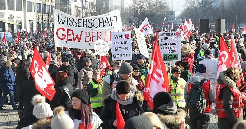 Almanya’da kamu çalışanları grev yaptı Sözcü Gazetesi