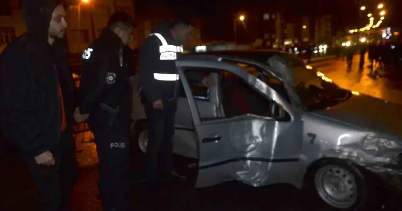 Buzlanma zincirleme kazaya neden oldu: 3 kişi yaralandı!