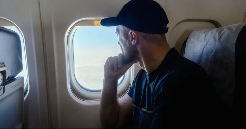 Gökyüzündeki küçük detay: Uçak pencereleri neden köşesiz tasarlanır?