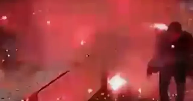 Zeytinburnu’nda şüpheli kargo patladı: O anlar kamerada VİDEO İZLE