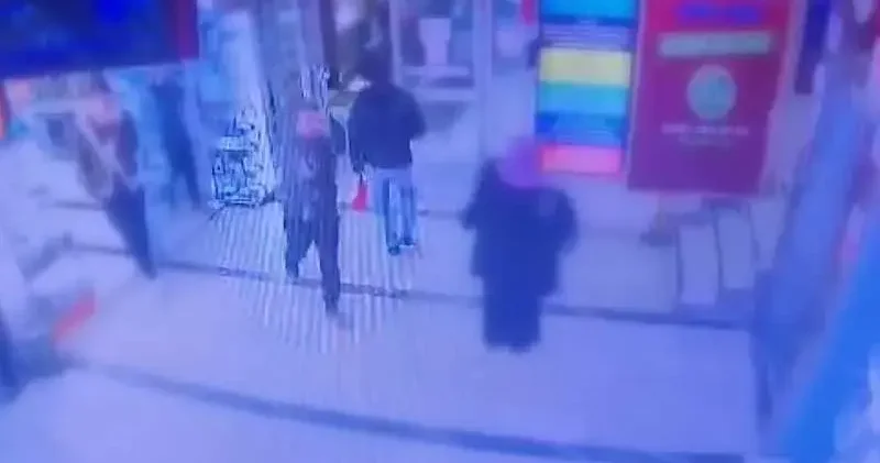 Doğubank ta iş yerine ateş açan şüpheli yakalandı; silahlı saldırının yeni görüntüleri ortaya çıktı