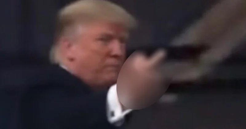 Trump, kendisini protesto eden işçiye el hareketi çekti Sözcü Gazetesi