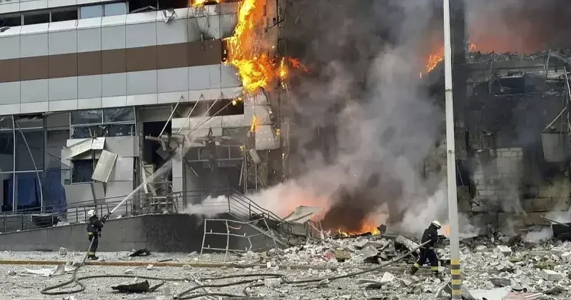 Gece boyu saldırı: Rus füzeleri ve İHA’lar Ukrayna’yı vurdu Dünya Haberleri