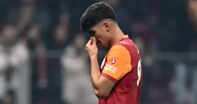 Galatasaray da genç yetenek oyuna devam edemedi: Okan Buruk son durumunu açıkladı