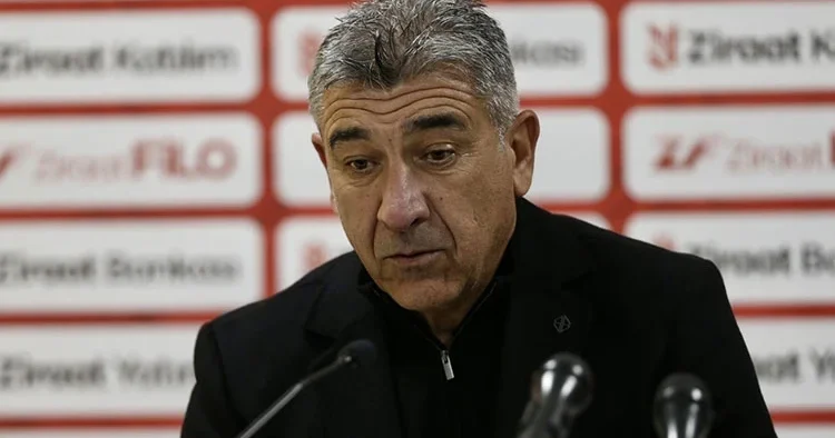 Fethiyespor Teknik Direktörü Sait Karafırtınalar: Galatasaray dan puan alabilirdik!