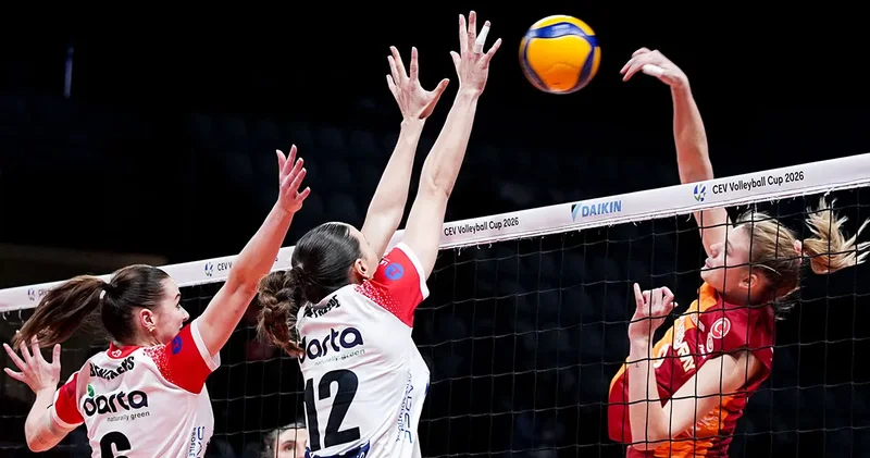 Galatasaray Avrupa da tur atladı: Carutasu yıldızlaştı