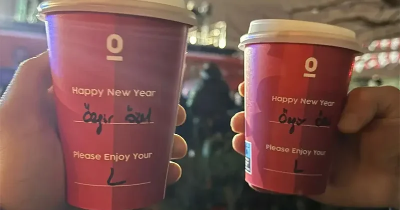 Özgür Özel, “boykot listesi“nden çıkarıldığını açıklamıştı: Espressolab CHP’nin mitingine kahve gönderdi