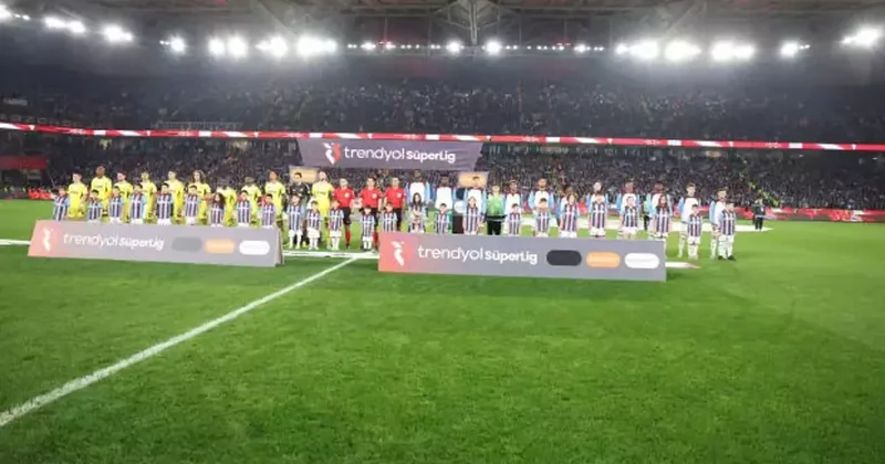 Trabzonspor Fenerbahçe maçı sonrası isyan! Tribünlerde İstifa sesleri