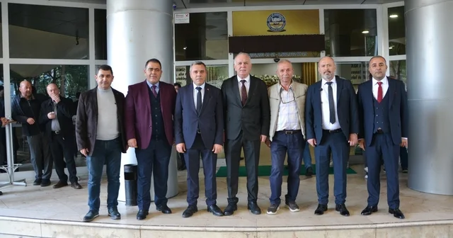 Manisa da 155 No lu Halk Otobüsleri Kooperatifi nde Fevzi Açıkel güven tazeledi Manisa Haberleri