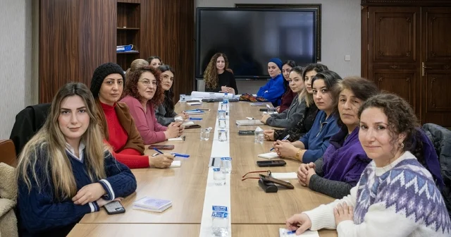 Diyarbakır Büyükşehir Belediyesi kadının insan hakları eğitim programını hayata geçirdi Diyarbakır Haberleri