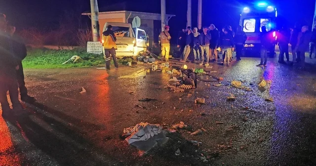 Bursa da kamyon ile minibüs çarpıştı: 2 yaralı Bursa Haberleri