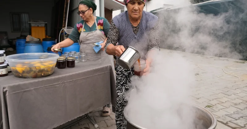 Limonla tek tek ovuşturup 4 saat kaynatıyorlar: Şifa deposu ürün 200 liradan satılıyor Sözcü Gazetesi