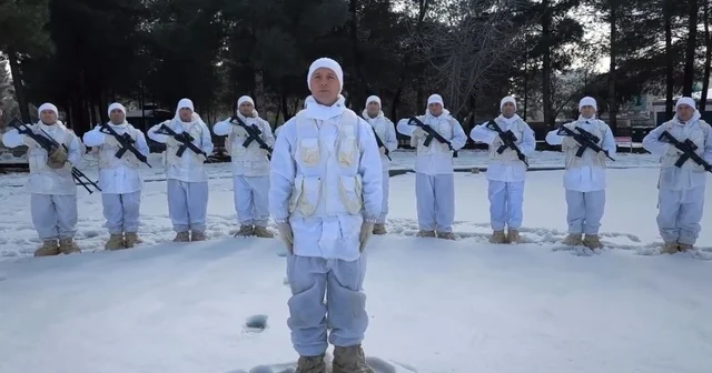 Yalova da örülen 400 bere Siirt teki komandolara ulaştırıldı Siirt Haberleri