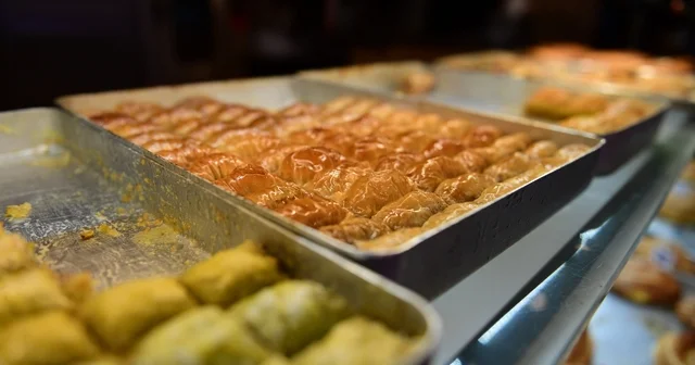 Osmangazi Belediyesi nden fırınlara ve tatlıcılara Ramazan denetimi Osmangazi de Ramazan öncesi sağlıklı ve güvenilir gıda için yoğun denetim Bursa Haberleri